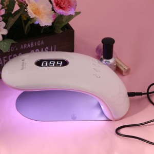 여자는 하늘 조명 요법 램프 레인보우 2의 절반을 잡을 수 있습니다.